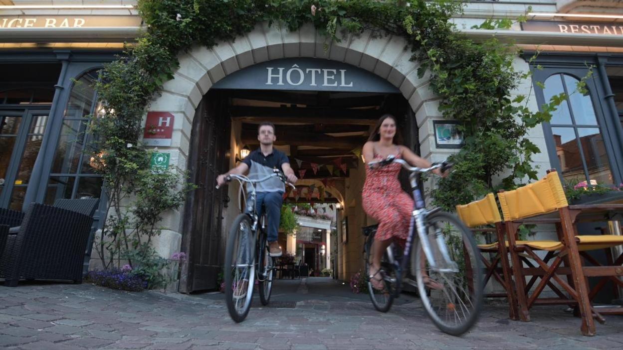Logis Hotel La Croix Blanche Fontevraud Dış mekan fotoğraf