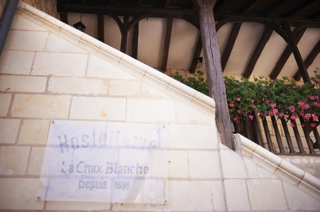 Logis Hotel La Croix Blanche Fontevraud Dış mekan fotoğraf