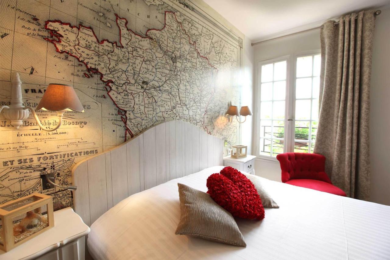 Logis Hotel La Croix Blanche Fontevraud Oda fotoğraf